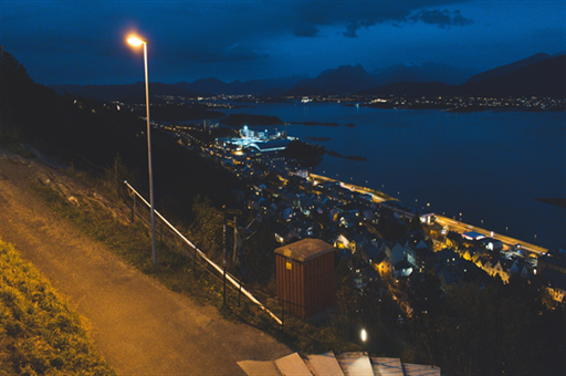 大厂AI乱斗，决战Deepseek之巅